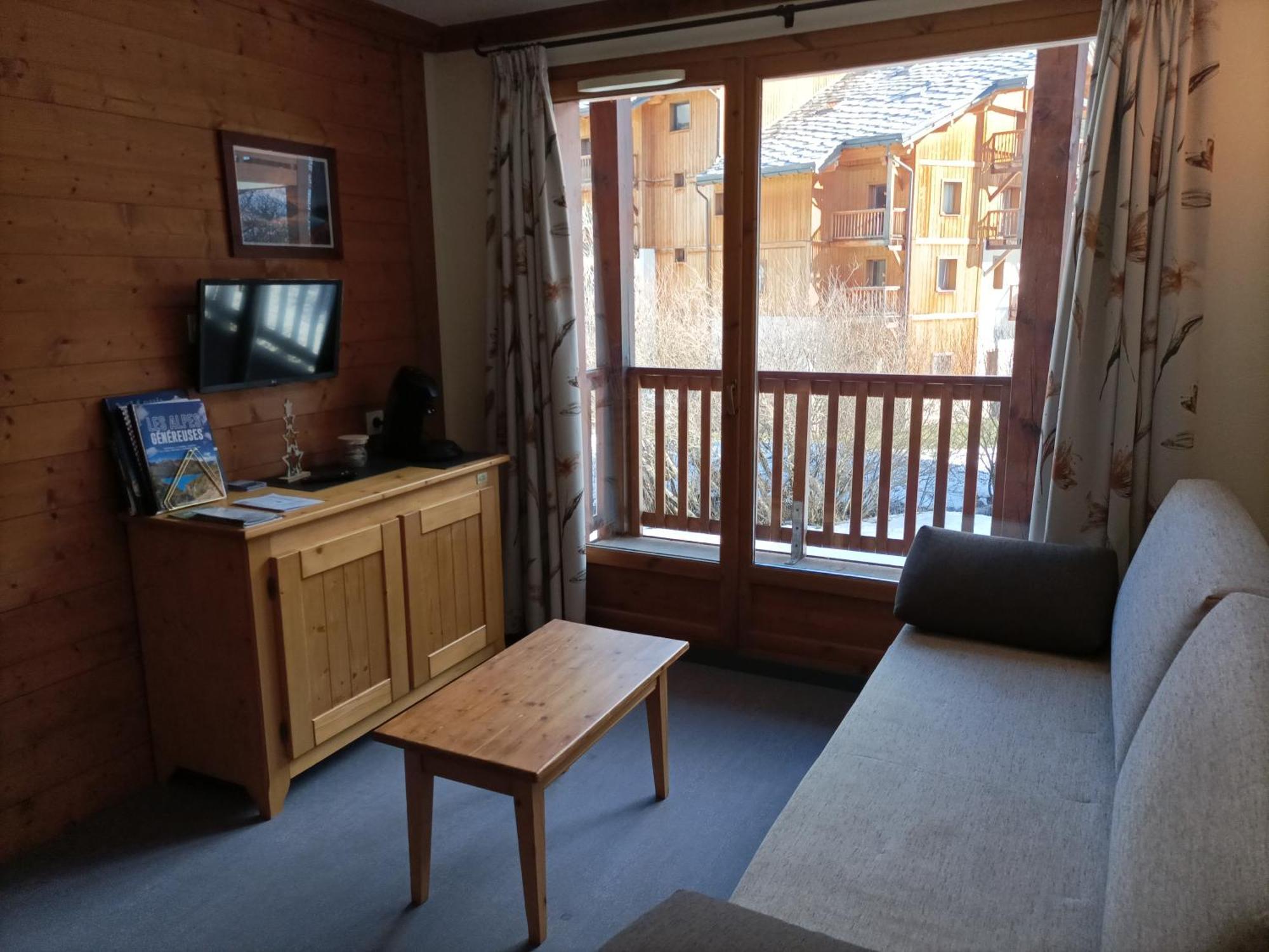 Residence Les Alpages 4 Etoiles - Appartement 4 Personnes - Piscine, Hammam, Sauna, Jacuzzi - Valcenis 73480 Lanslebourg-Mont-Cenis Bilik gambar